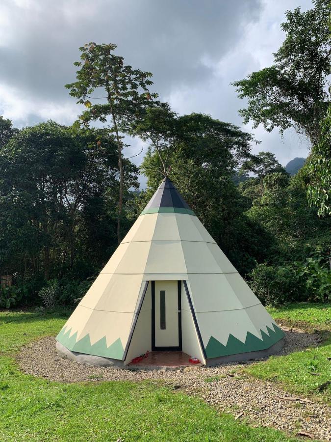 Bosque De Aventura & Glamping Refugio Del Bosque Tente de luxe La Mesa (Tequendama)